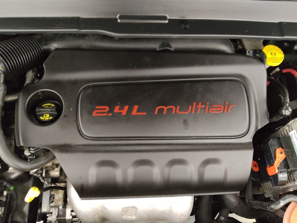 2018 Jeep Compass in Clearwater, FL 33764 - 18074126 30