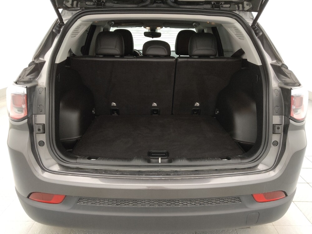 2018 Jeep Compass in Clearwater, FL 33764 - 18074126 29