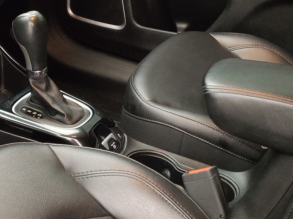 2018 Jeep Compass in Clearwater, FL 33764 - 18074126 26