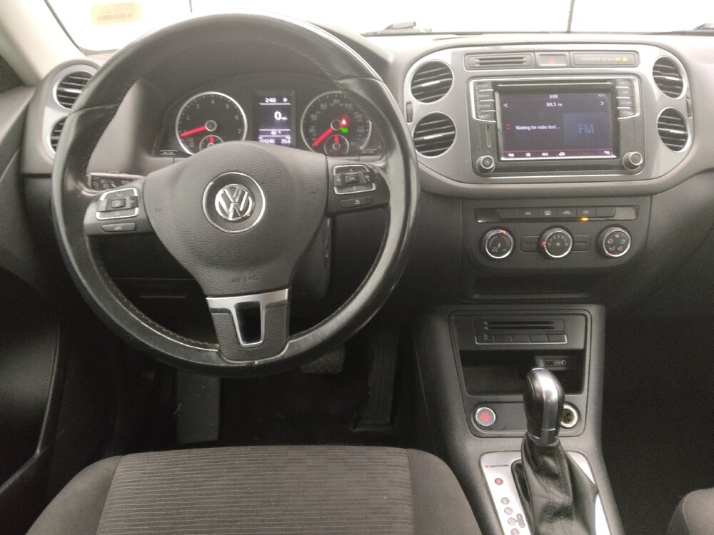 2017 Volkswagen Tiguan in Charlotte, NC 28213 - 18074129 22