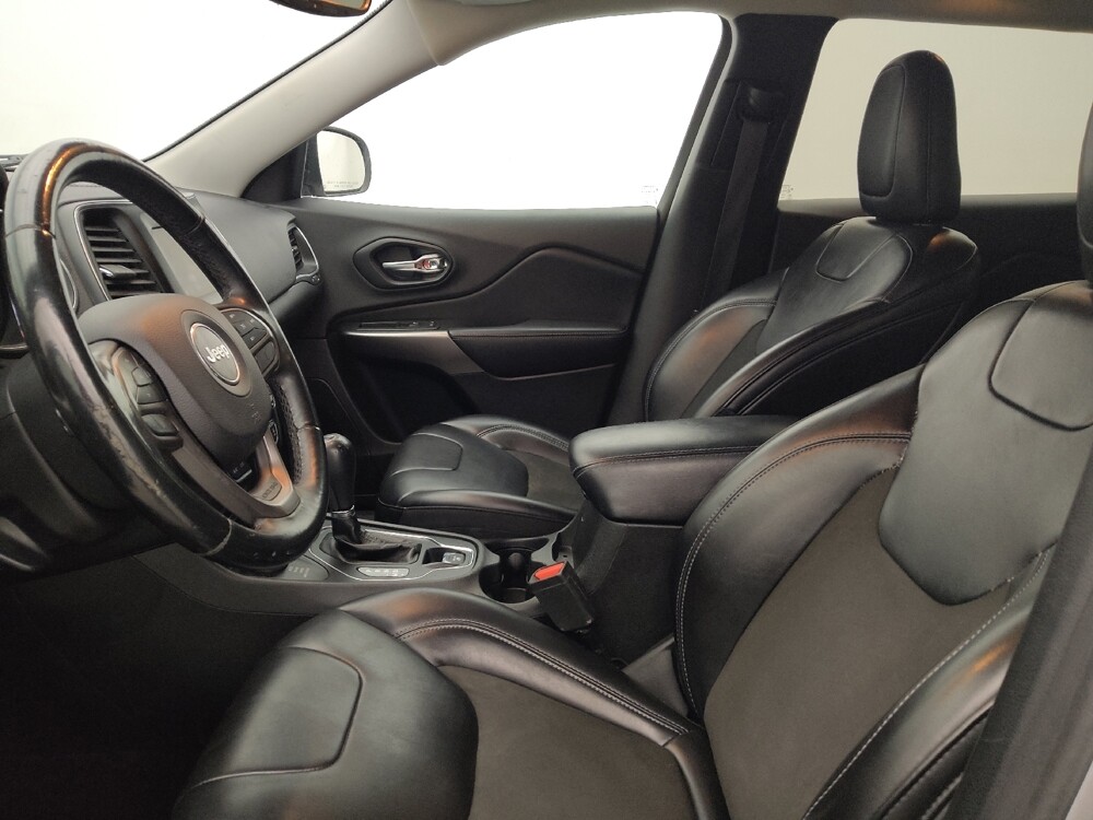 2019 Jeep Cherokee in Fort Myers, FL 33907 - 18074130 17