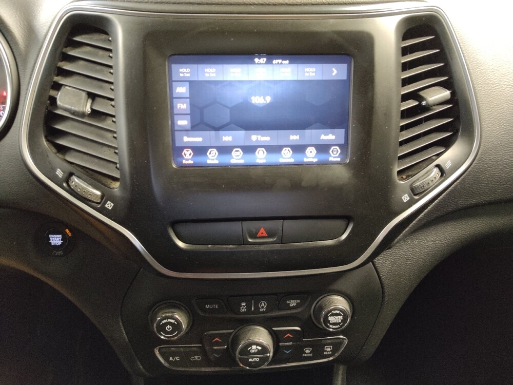 2019 Jeep Cherokee in Fort Myers, FL 33907 - 18074130 25