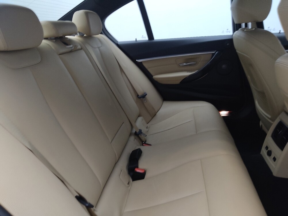 2017 BMW 330e in Hialeah, FL 33014 - 18074173 19