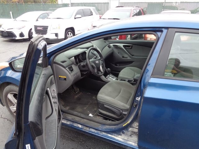 2013 Hyundai Elantra in Lebanon, TN 37087-3302 - 18074181 6