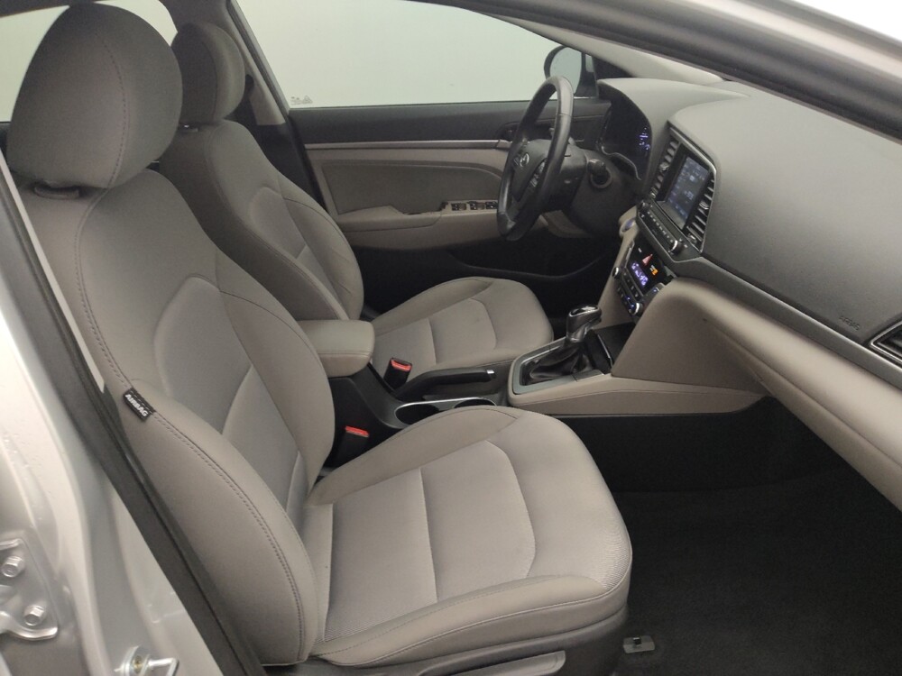 2017 Hyundai Elantra in Live Oak, TX 78233 - 18074206 21