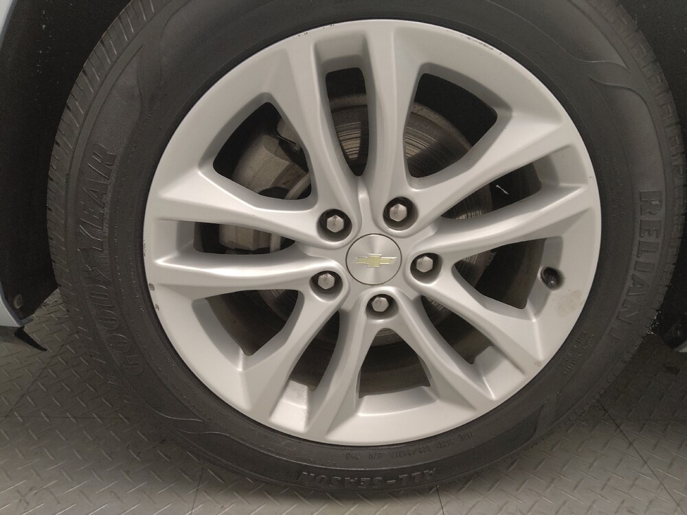 2017 Chevrolet Malibu in Round Rock, TX 78664 - 18074214 31