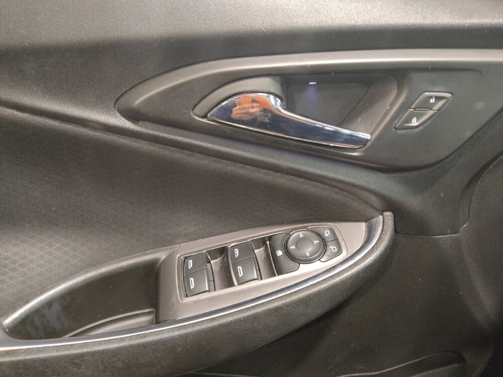 2017 Chevrolet Malibu in Round Rock, TX 78664 - 18074214 27