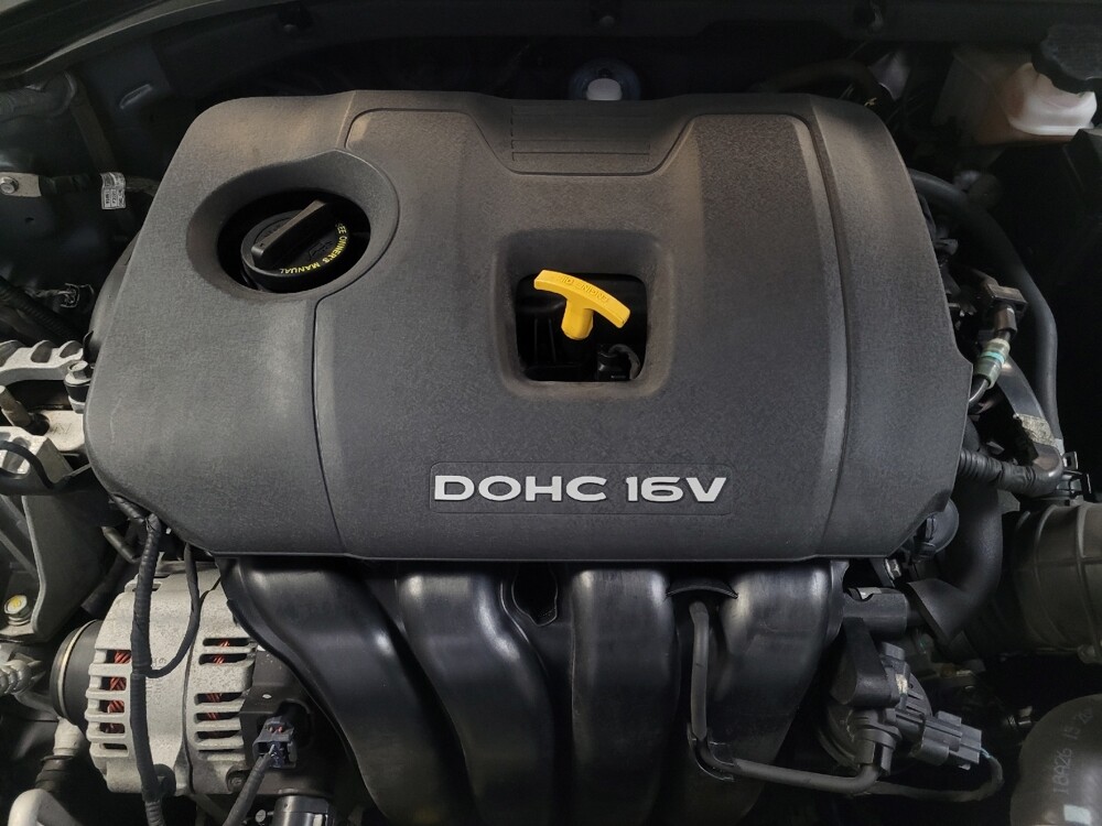 2018 Hyundai Elantra in Fort Myers, FL 33907 - 18074218 30