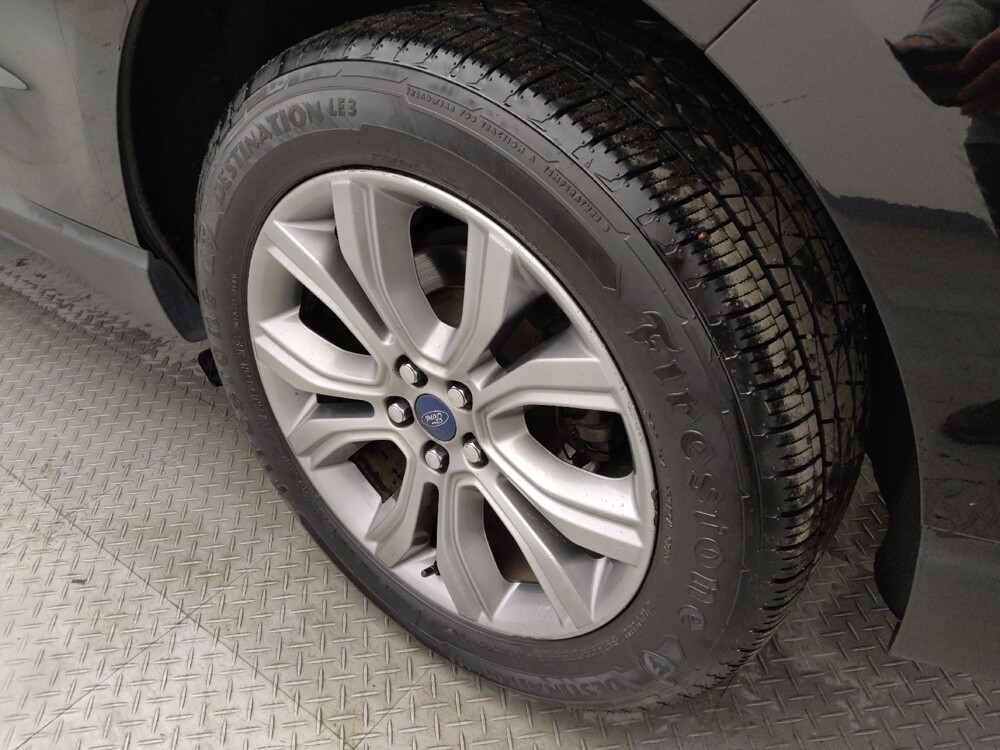 2019 Ford Edge in Houston, TX 77074 - 18074251 31