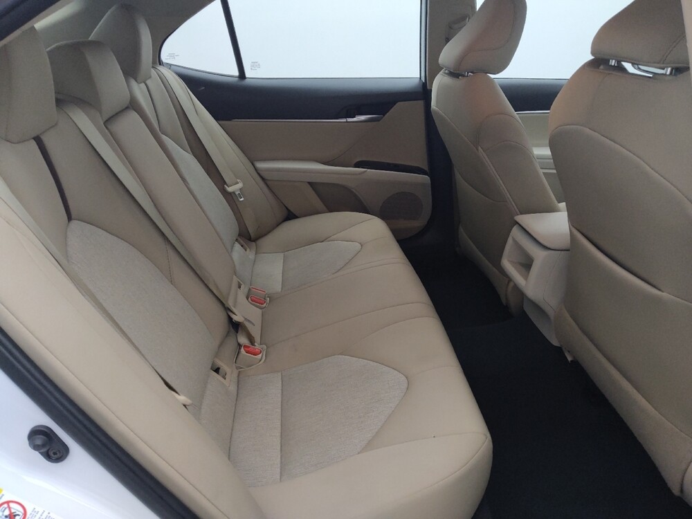 2019 Toyota Camry in Houston, TX 77034 - 18074277 19