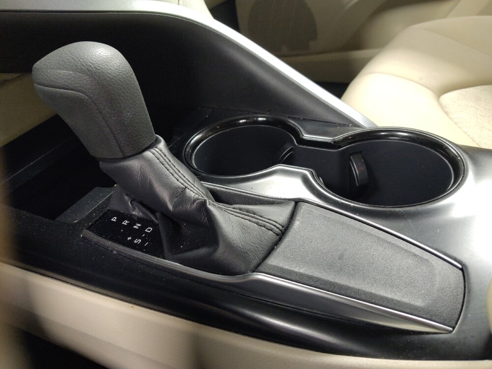 2019 Toyota Camry in Houston, TX 77034 - 18074277 26