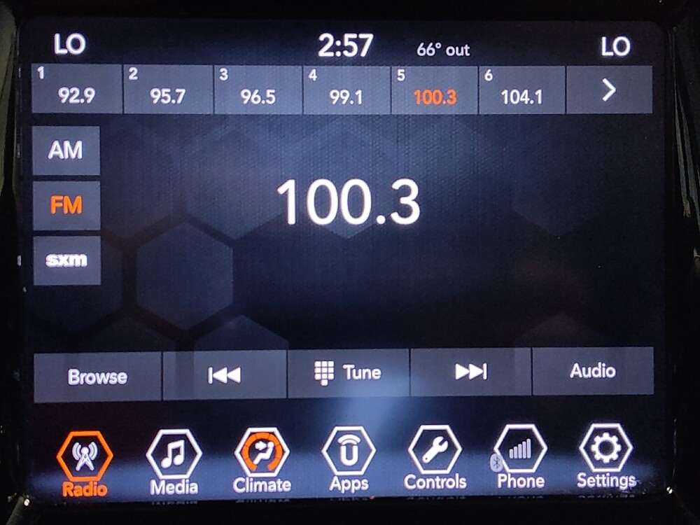 2018 Jeep Compass in Houston, TX 77034 - 18074296 25