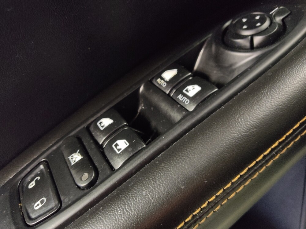 2018 Jeep Compass in Houston, TX 77034 - 18074296 27