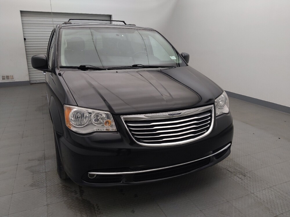 2016 Chrysler Town & Country in San Antonio, TX 78238 - 18074326 14
