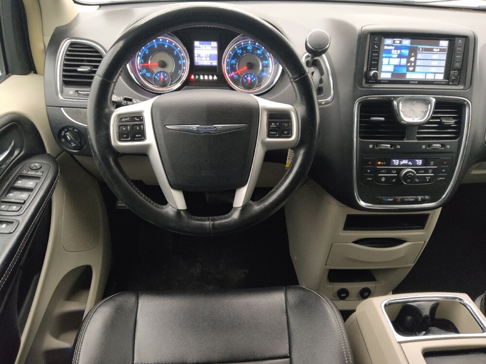 2016 Chrysler Town & Country in San Antonio, TX 78238 - 18074326 22