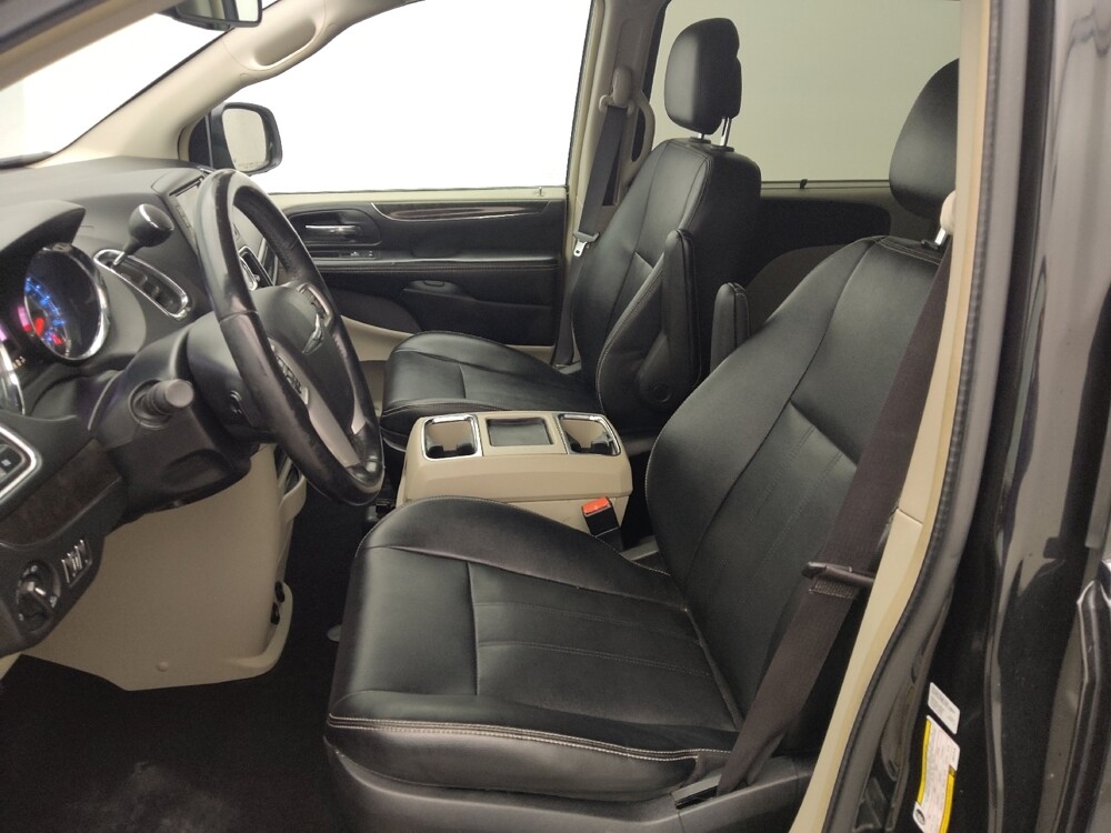 2016 Chrysler Town & Country in San Antonio, TX 78238 - 18074326 17