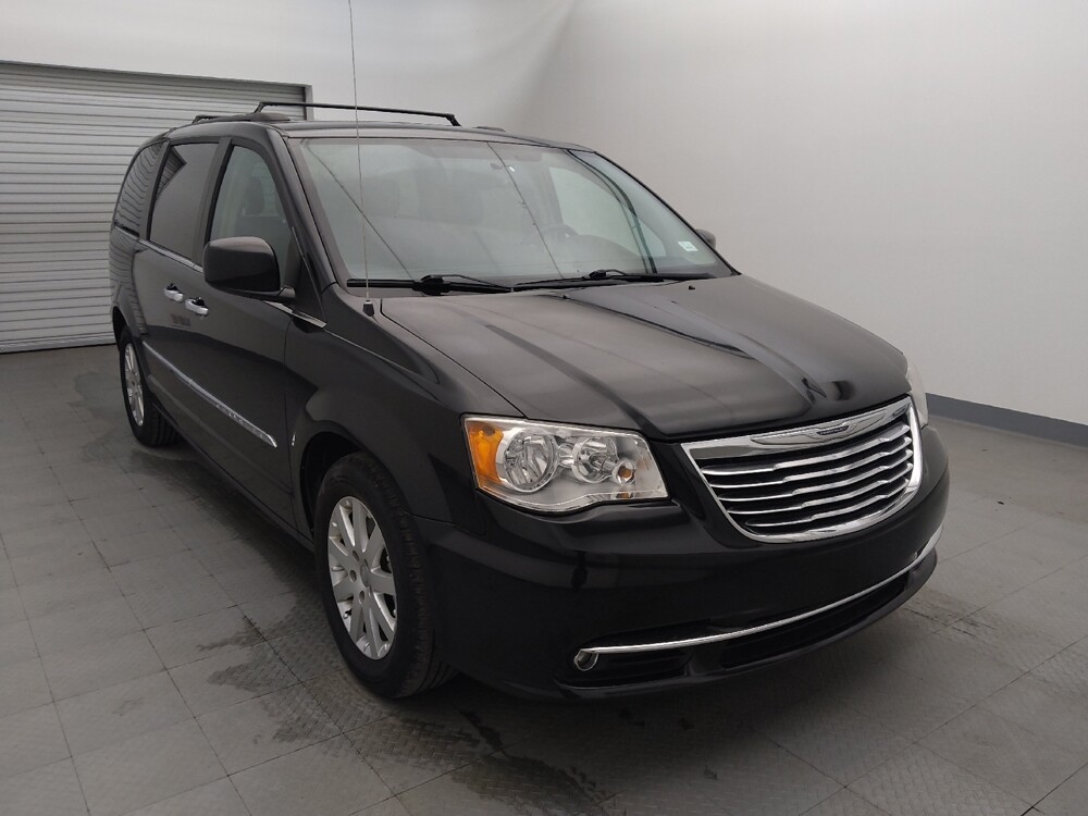 2016 Chrysler Town & Country in San Antonio, TX 78238 - 18074326 13