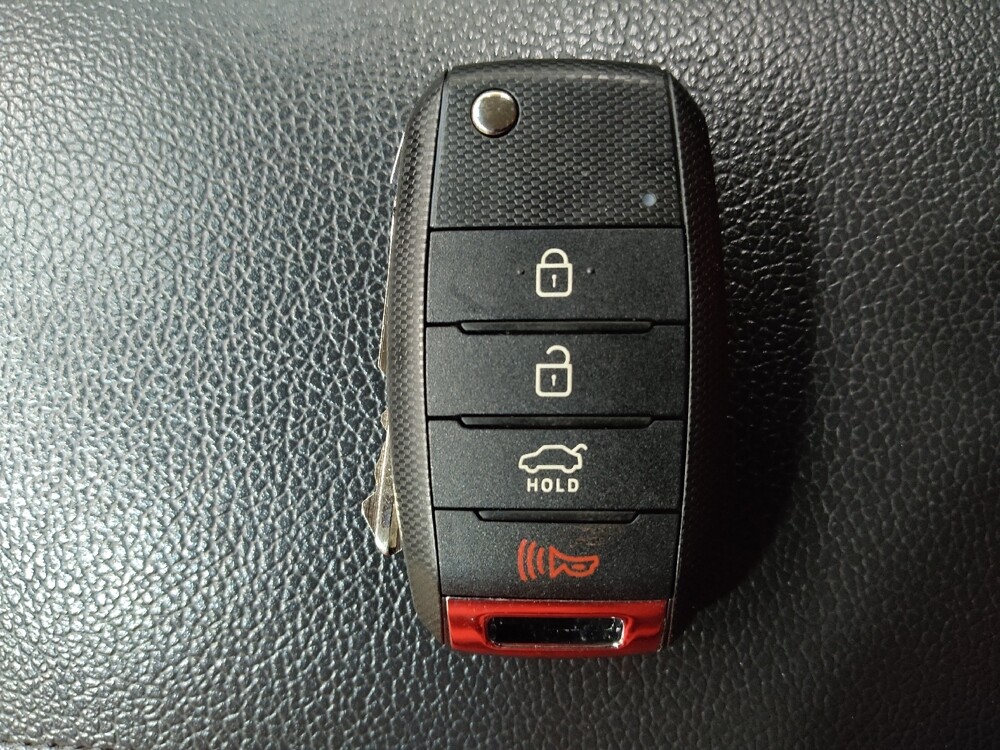 2017 Kia Forte in Charlotte, NC 28273 - 18074331 32