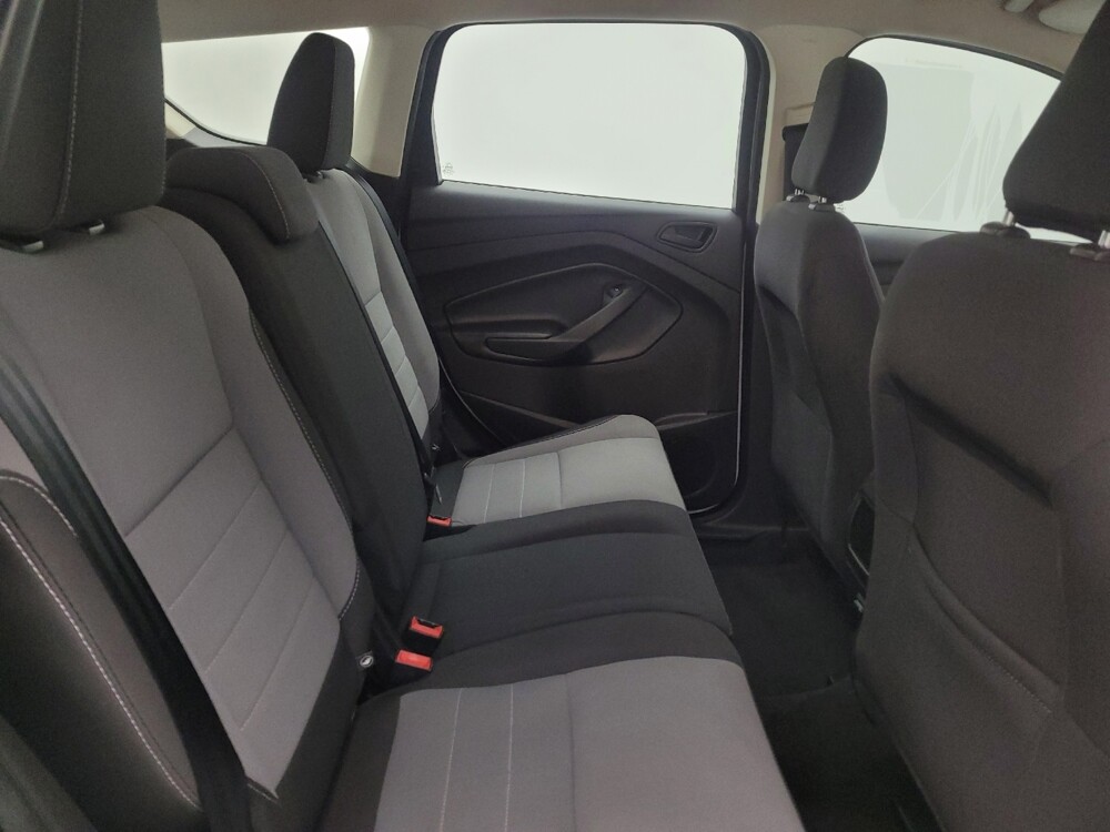 2019 Ford Escape in Fairfield, OH 45014 - 18074334 19