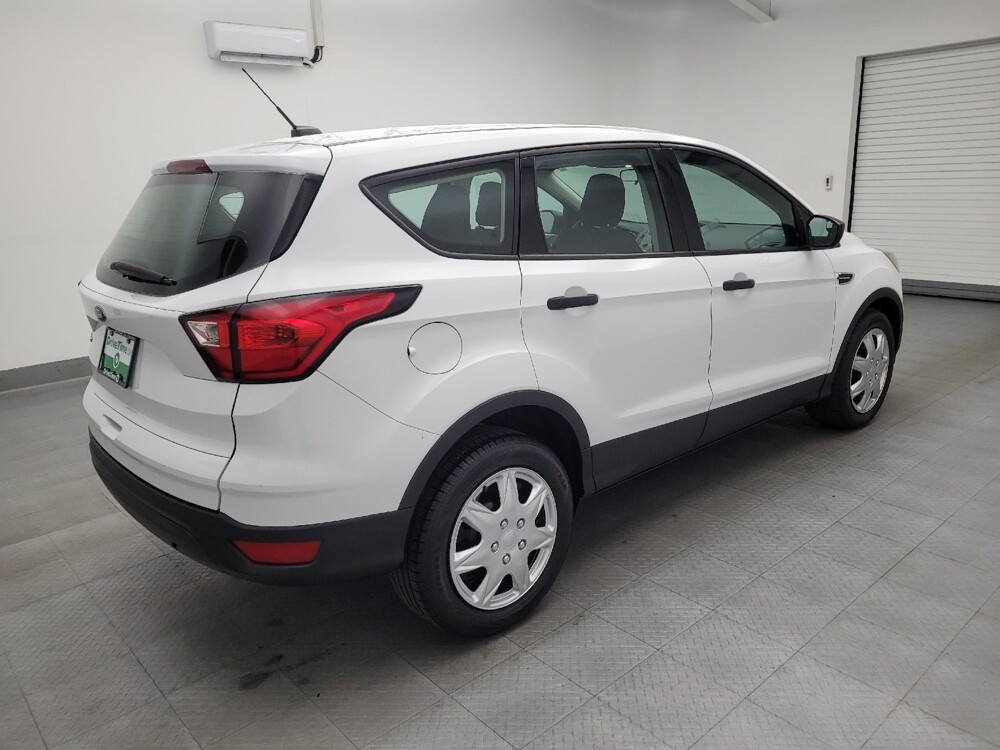 2019 Ford Escape in Fairfield, OH 45014 - 18074334 10