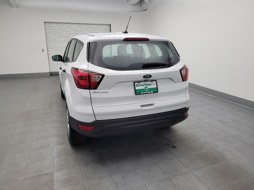 2019 Ford Escape in Fairfield, OH 45014 - 18074334 6