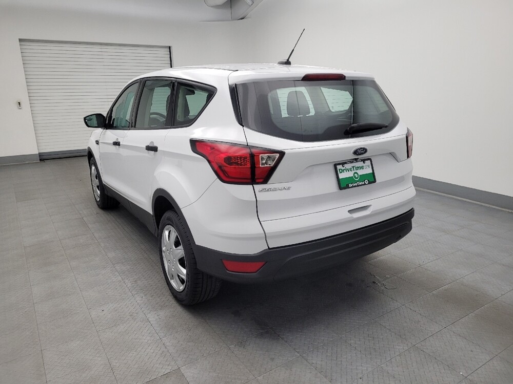 2019 Ford Escape in Fairfield, OH 45014 - 18074334 5