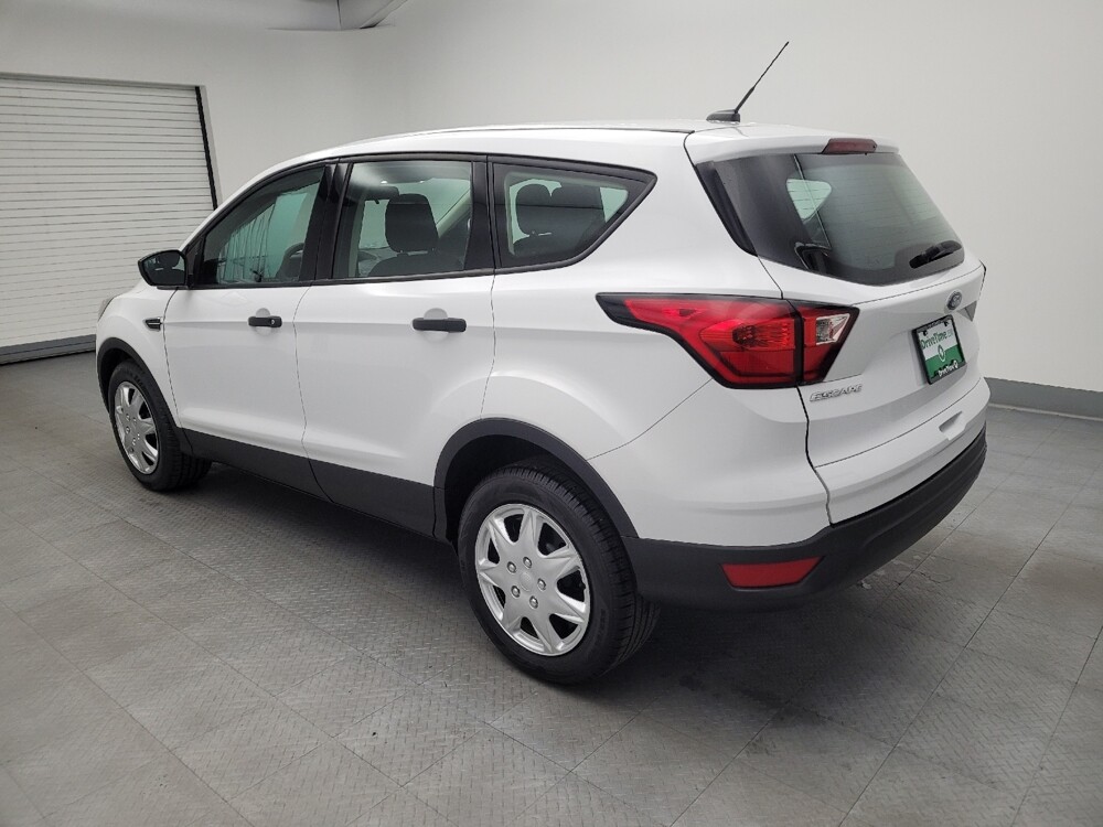 2019 Ford Escape in Fairfield, OH 45014 - 18074334 3
