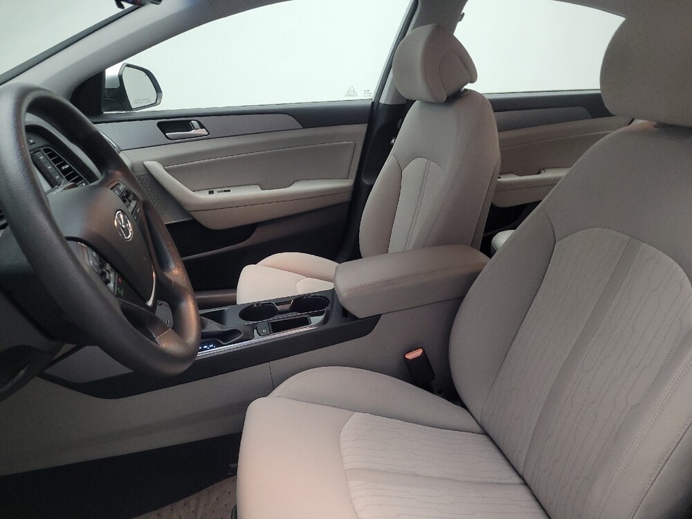 2016 Hyundai Sonata in Chattanooga, TN 37421 - 18074341 17