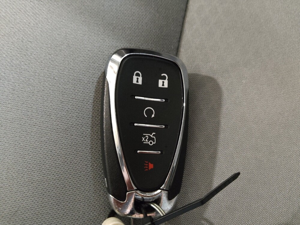 2020 Chevrolet Malibu in El Paso, TX 79907 - 18074348 32