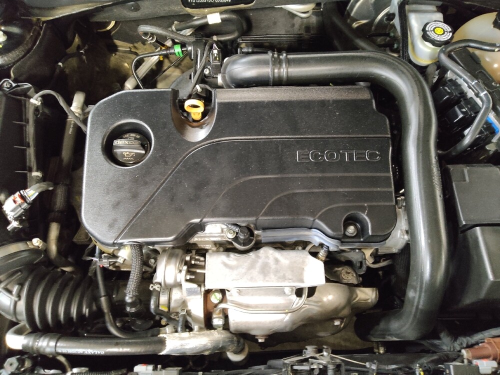 2020 Chevrolet Malibu in El Paso, TX 79907 - 18074348 30