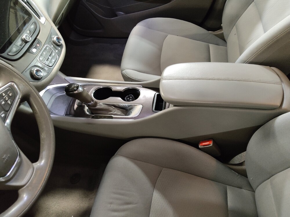 2020 Chevrolet Malibu in El Paso, TX 79907 - 18074348 26