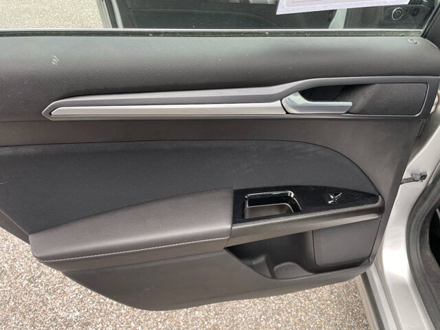 2016 Ford Fusion in Baltimore, MD 21225 - 18074383 25