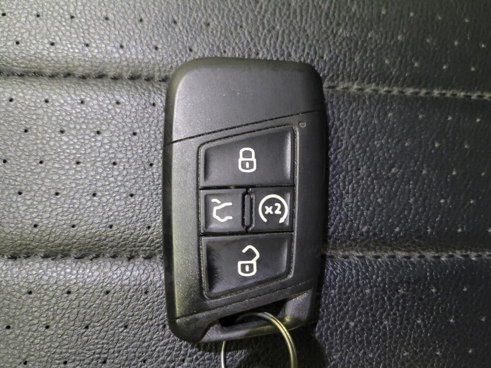 2022 Volkswagen Tiguan in Torrance, CA 90504 - 18074403 32