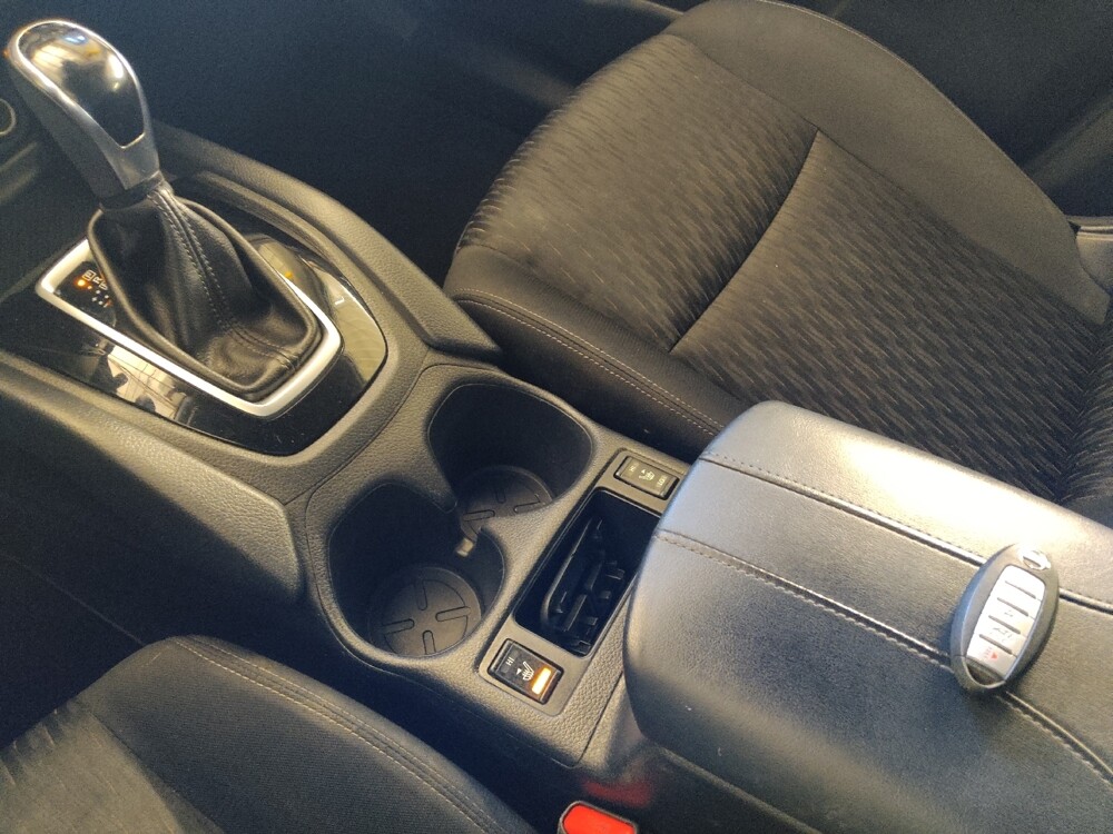 2019 Nissan Rogue in Conyers, GA 30094 - 18074416 26