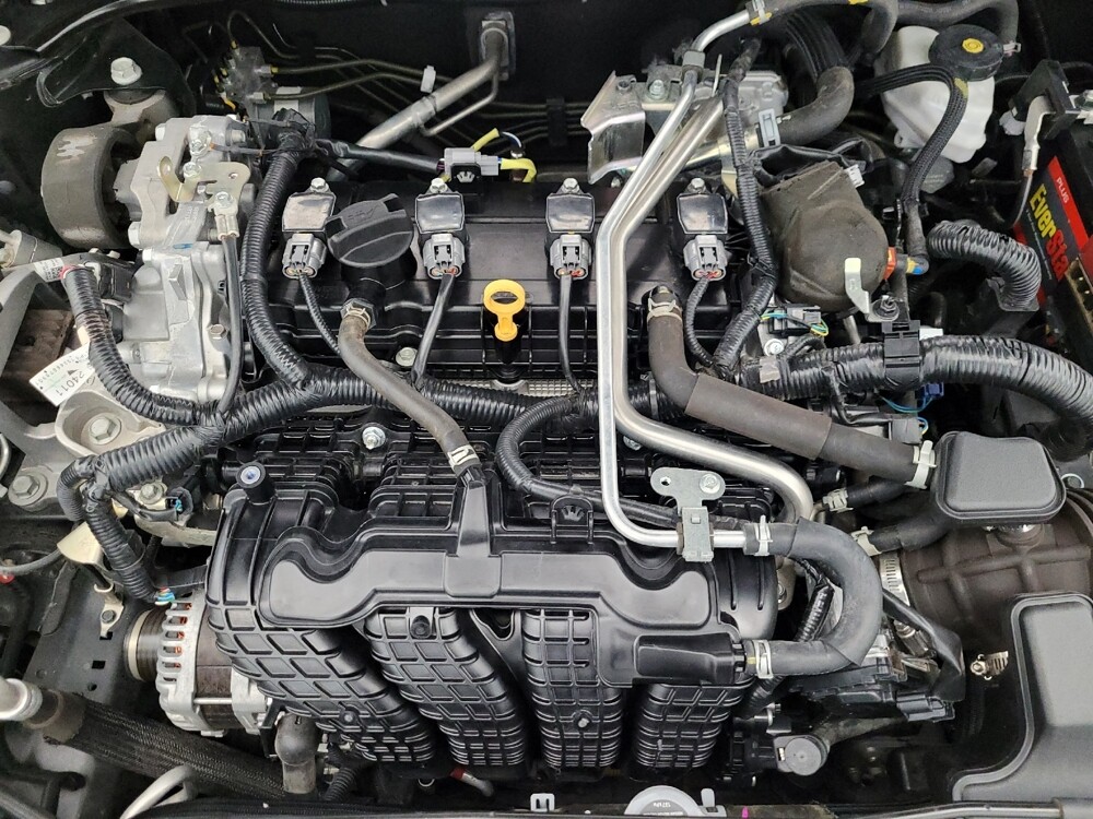 2021 Nissan Altima in Glendale, AZ 85301 - 18074440 30