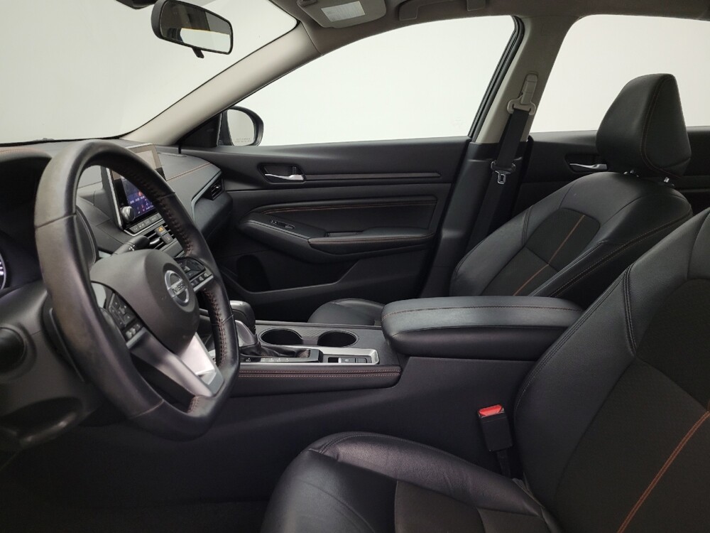 2021 Nissan Altima in Glendale, AZ 85301 - 18074440 17