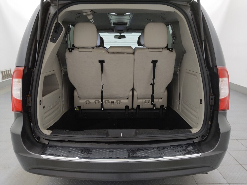 2016 Chrysler Town & Country in Tallahassee, FL 32304 - 18074442 29