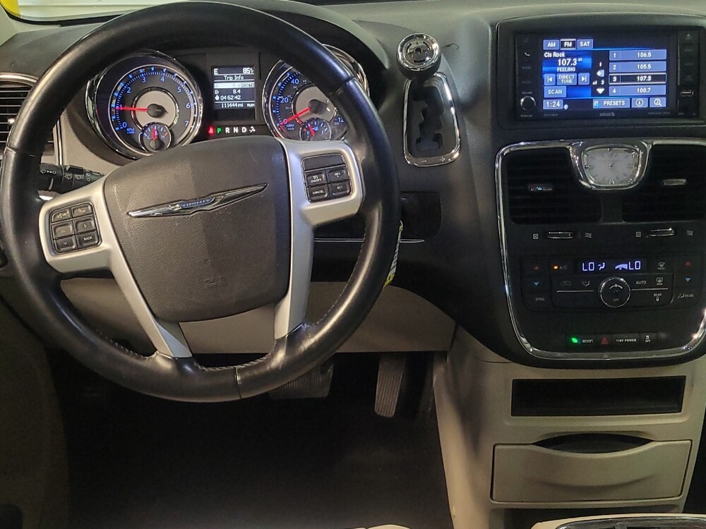 2016 Chrysler Town & Country in Tallahassee, FL 32304 - 18074442 22