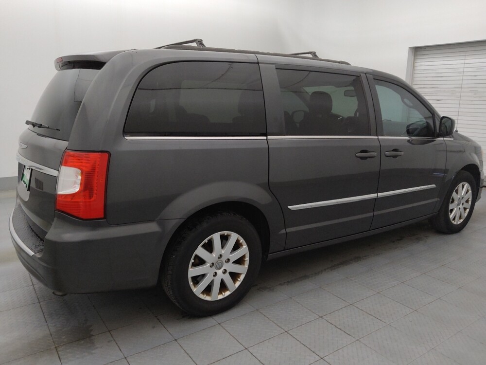 2016 Chrysler Town & Country in Tallahassee, FL 32304 - 18074442 10