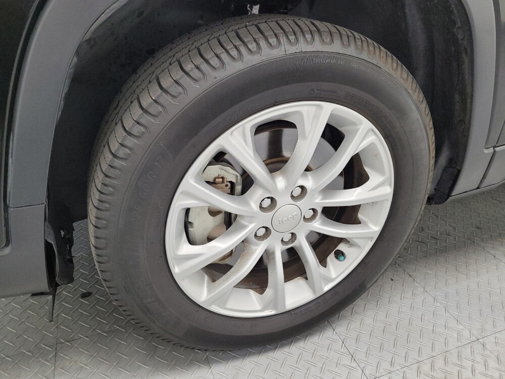 2019 Jeep Cherokee in Reno, NV 89502 - 18074444 31