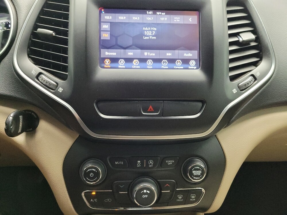 2019 Jeep Cherokee in Reno, NV 89502 - 18074444 25