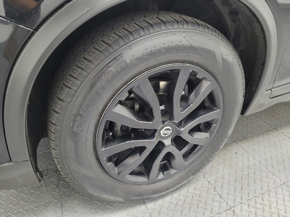 2019 Nissan Rogue in Las Vegas, NV 89104 - 18074446 31