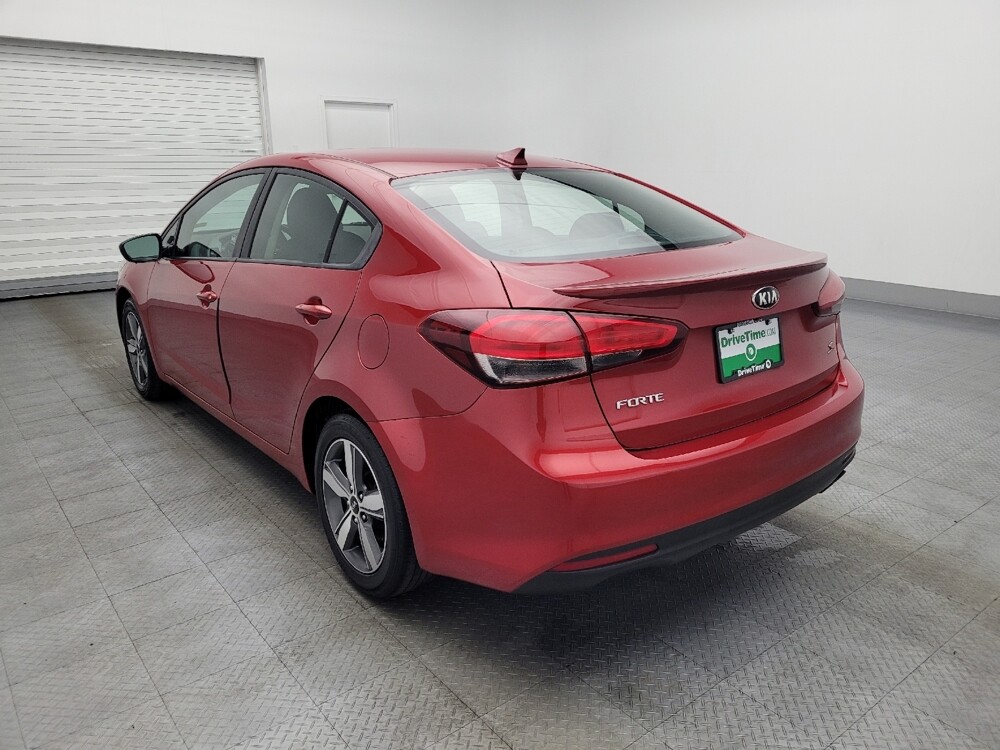 2018 Kia Forte in Greenville, SC 29607 - 18074459 5