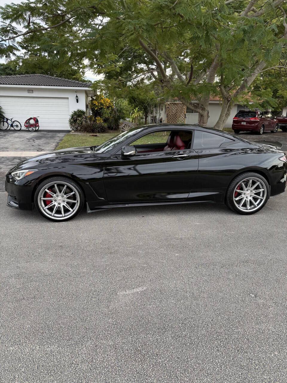 2017 INFINITI Q60 in Hollywood, FL 33023-1906 - 18074574 23