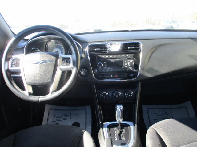 2013 Chrysler 200 in Oak Grove, MO 64075 - 18074580 13