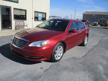 2013 Chrysler 200 in Oak Grove, MO 64075