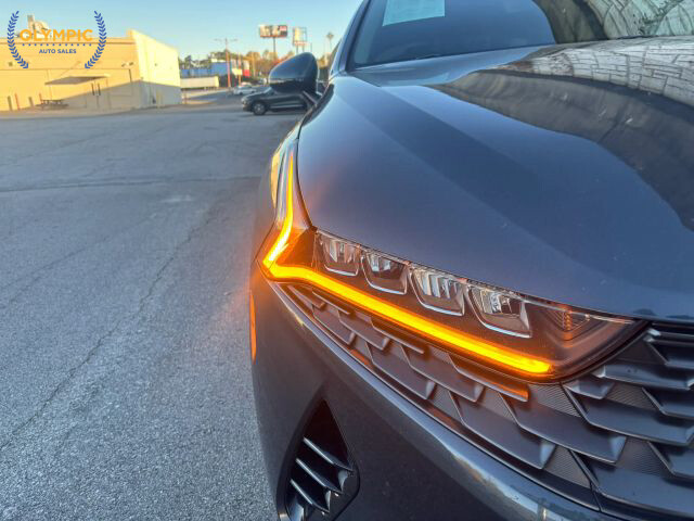 2021 Kia K5 in Decatur, GA 30032 - 18074589 15