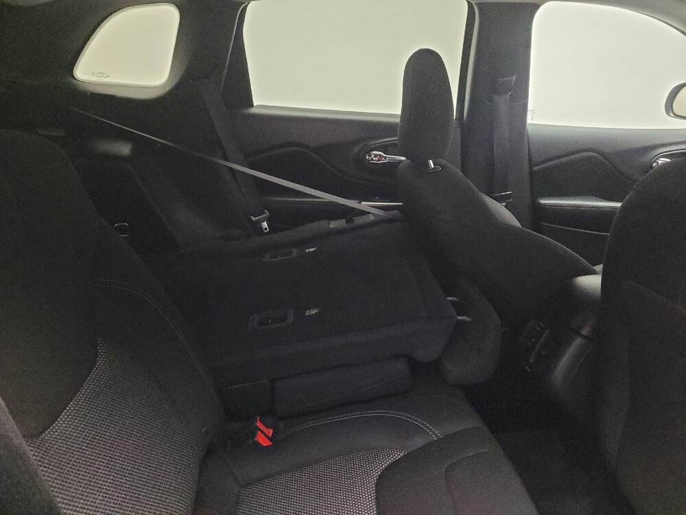 2019 Jeep Cherokee in El Cajon, CA 92020 - 18074609 19