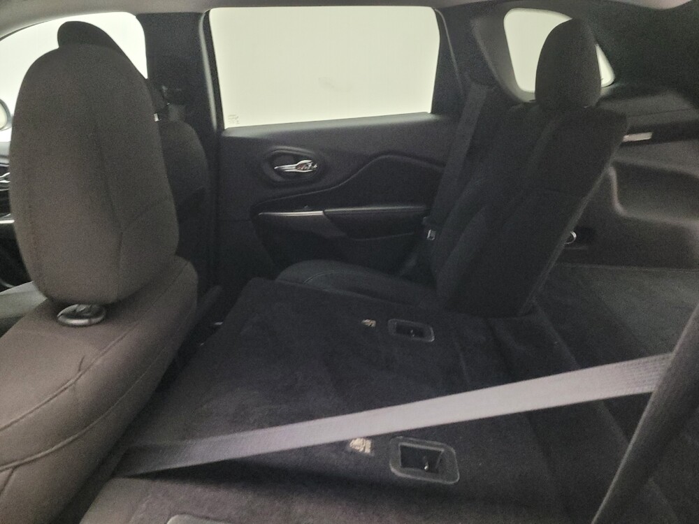 2019 Jeep Cherokee in El Cajon, CA 92020 - 18074609 18