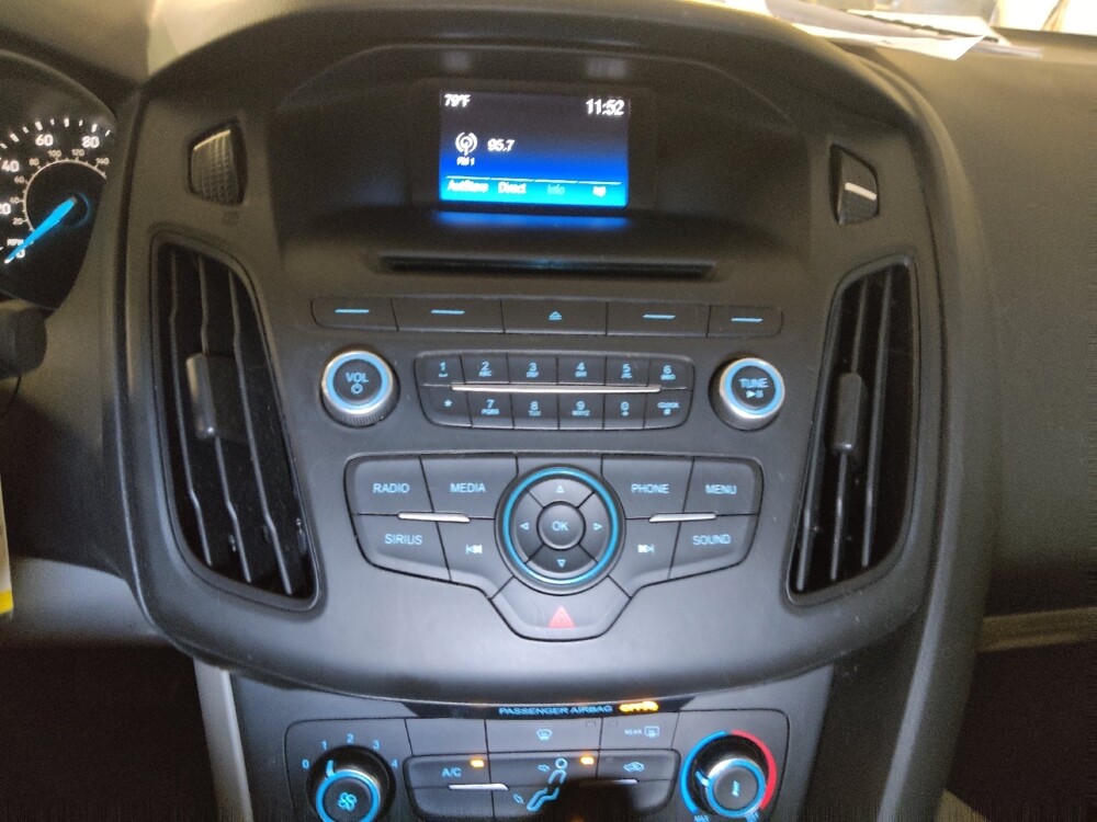 2017 Ford Focus in Lakeland, FL 33815 - 18074662 25